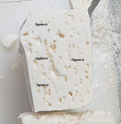 برشی از پنیر لیقوان